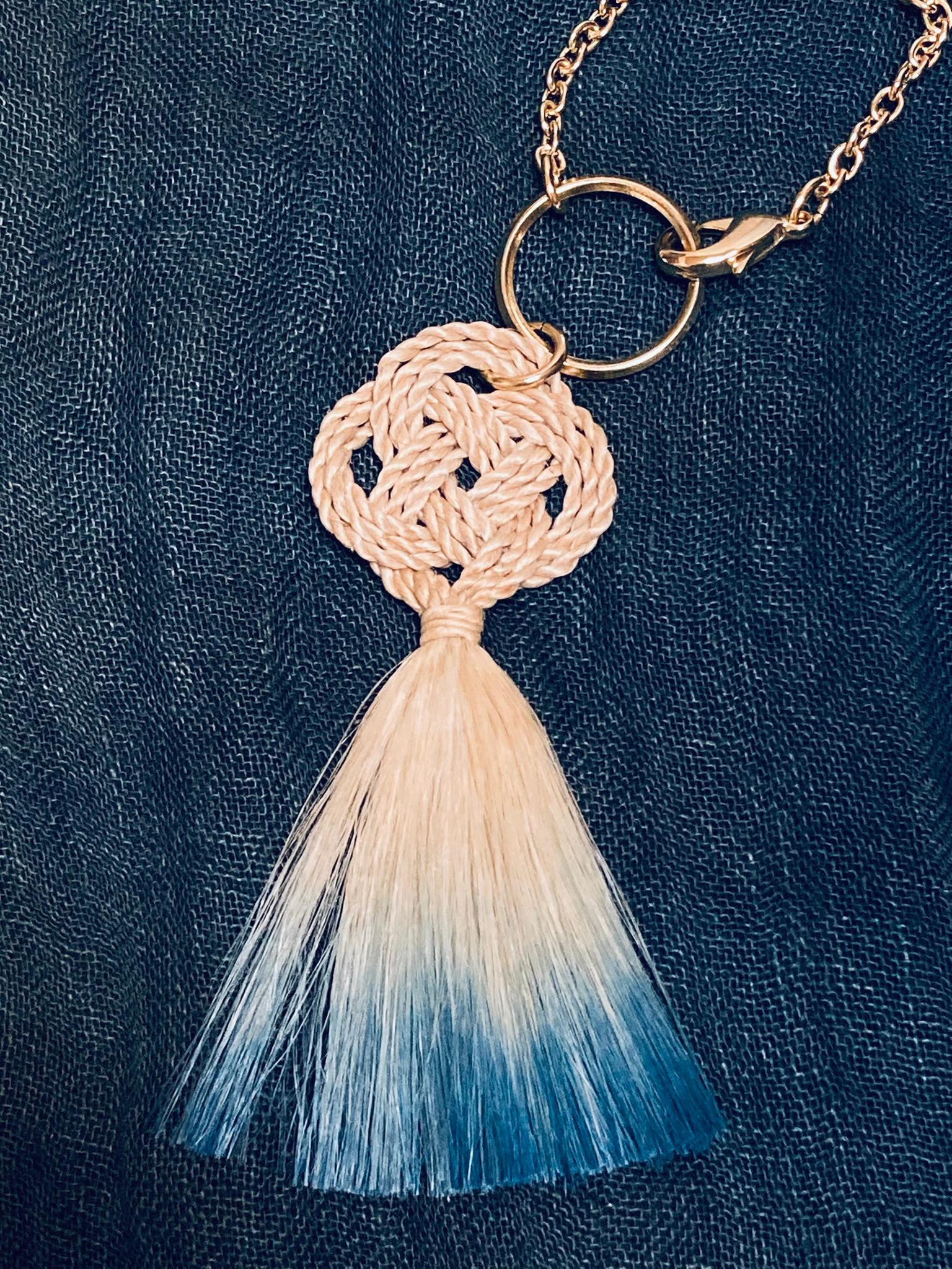 【即納】阿波藍をまとった御麻守り『あい』シリーズ　～二連あわじ結びバッグチャーム1枚目の画像